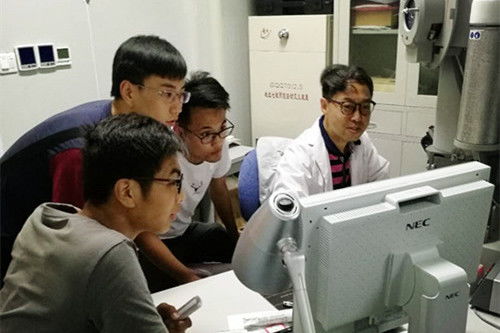 地化所公共技術(shù)服務(wù)中心成功舉辦電子顯微分析方法與軟件銷售培訓(xùn)班